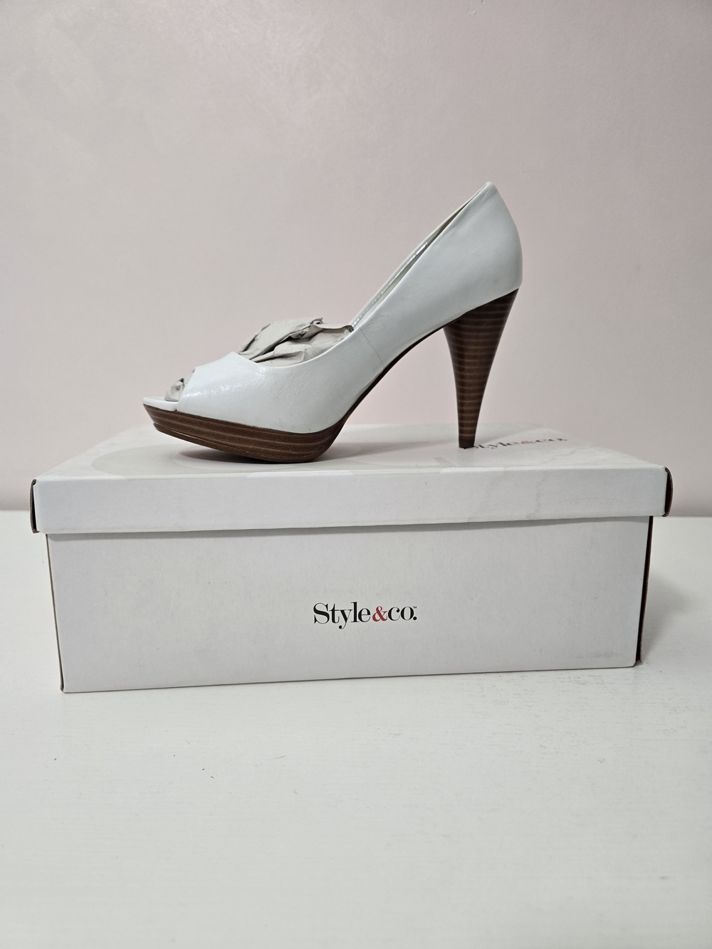 Style & Co. White Peep-Toe Platform High Heels with Wood-Effect Heel